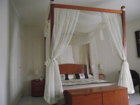 Ampuria Inn