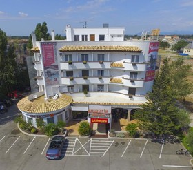 Ampuria Inn