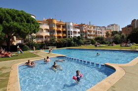 Apartaments Turistics Comte D'Empuries