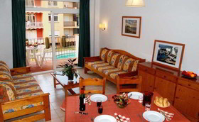 Apartaments Turistics Comte D'Empuries