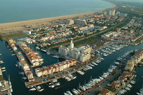 Apartaments Turistics Comte D'Empuries