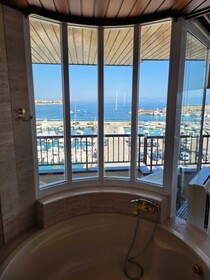 Solo Atico Guest Suites