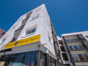 AR Melrose Place Apartments