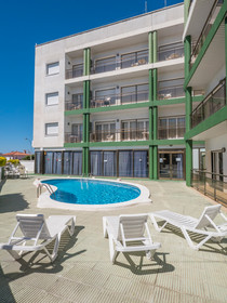 AR Melrose Place Apartments
