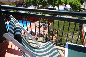 Aqua Hotel Bertran Park