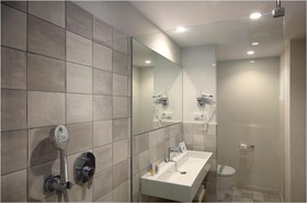 Aqua Hotel Bertran Park