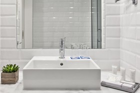 Hotel Delamar