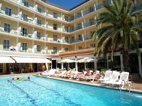 Hotel La Palmera & Spa