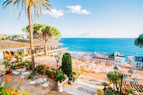Hotel Roger De Flor By Seleqtta