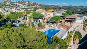 Hotel Roger De Flor By Seleqtta