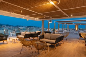 L'Azure Hotel