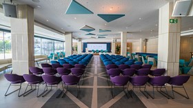 L'Azure Hotel