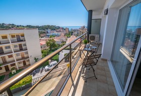 AR Melrose Place Apartments
