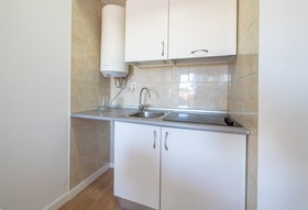AR Melrose Place Apartments