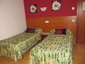 Hostal y Apartamento Molí de Mar