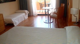 Clipper Hotel & Villas