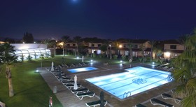 Clipper Hotel & Villas