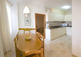 Clipper Hotel & Villas