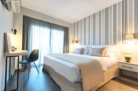 New Hotel Colón
