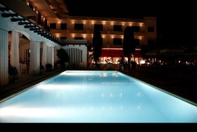 Hotel Trias