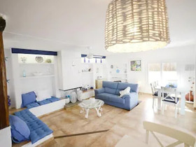 Art Villa S'agaro Guest House