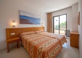 Aparthotel & Village Golf Beach