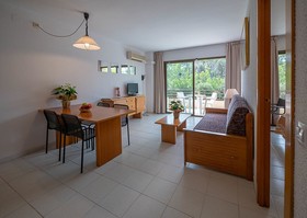 Aparthotel & Village Golf Beach