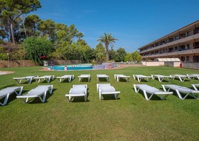 Aparthotel & Village Golf Beach