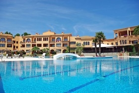 La Costa Beach & Golf Resort