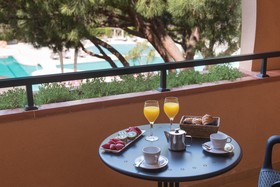 La Costa Beach & Golf Resort