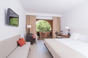 La Costa Beach & Golf Resort