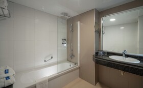 AQUA Hotel The Breeze & Spa