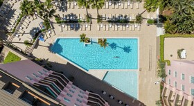 AQUA Hotel The Breeze & Spa