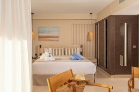 AQUA Hotel The Breeze & Spa