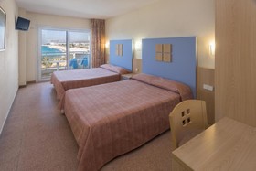 Caprici Beach Hotel & Spa