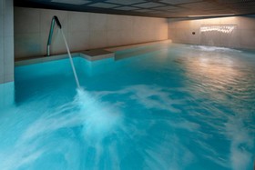 Caprici Beach Hotel & Spa