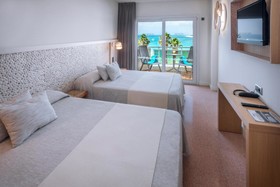 Caprici Beach Hotel & Spa