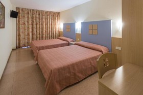 Caprici Beach Hotel & Spa