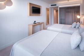 Caprici Beach Hotel & Spa
