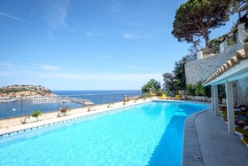 Hotel Montjoi by Brava Hoteles