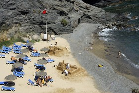 Ona Lomas Village