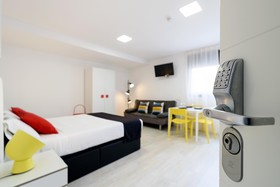 Castell Beach Aparthotel