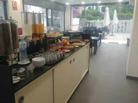 Hotel 6 Bis