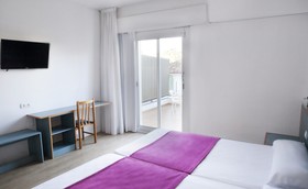 Hotel Brisamar Suites