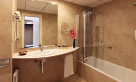 Golden Port Salou & Spa