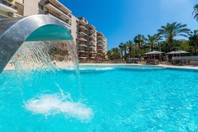 Rentalmar Salou Playa Family Suites & Pool