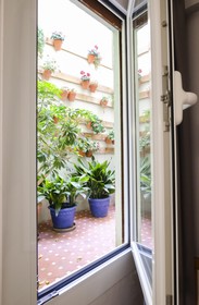Hotel Subur