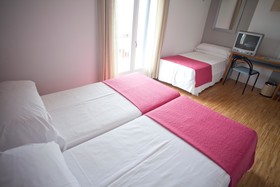 Hotel Subur