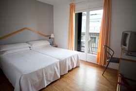 Hotel Subur