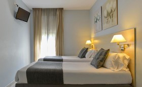 Alexandra Aparthotel